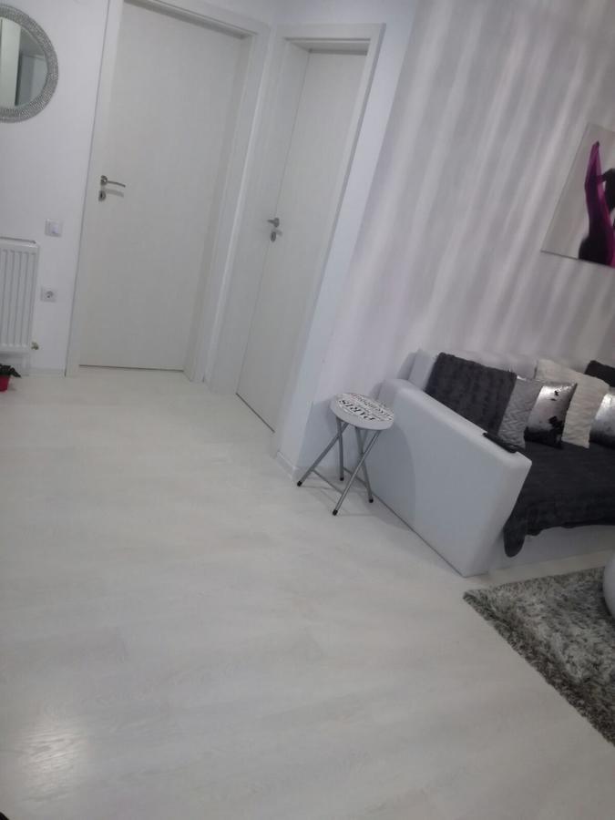 White Luxury Apartment Sibiu Eksteriør bilde