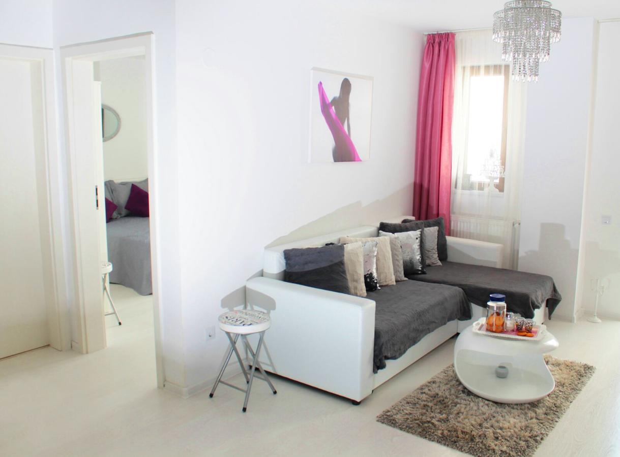 White Luxury Apartment Sibiu Eksteriør bilde